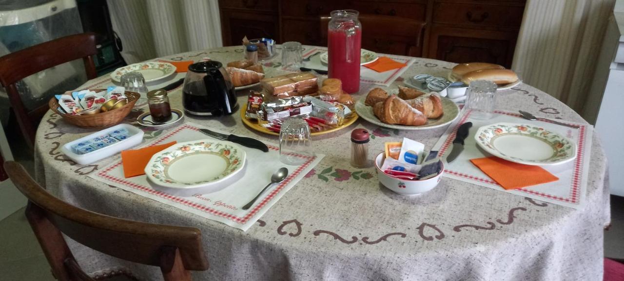 Cà d' FeFi Bed & Breakfast Gorzegno Ngoại thất bức ảnh